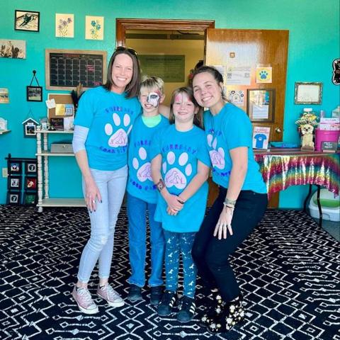 Furrbaby Food Pantry volunteers